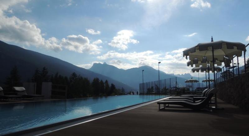 Hotel Albion Mountain Spa Resort Dolomites Ortisei Exterior photo