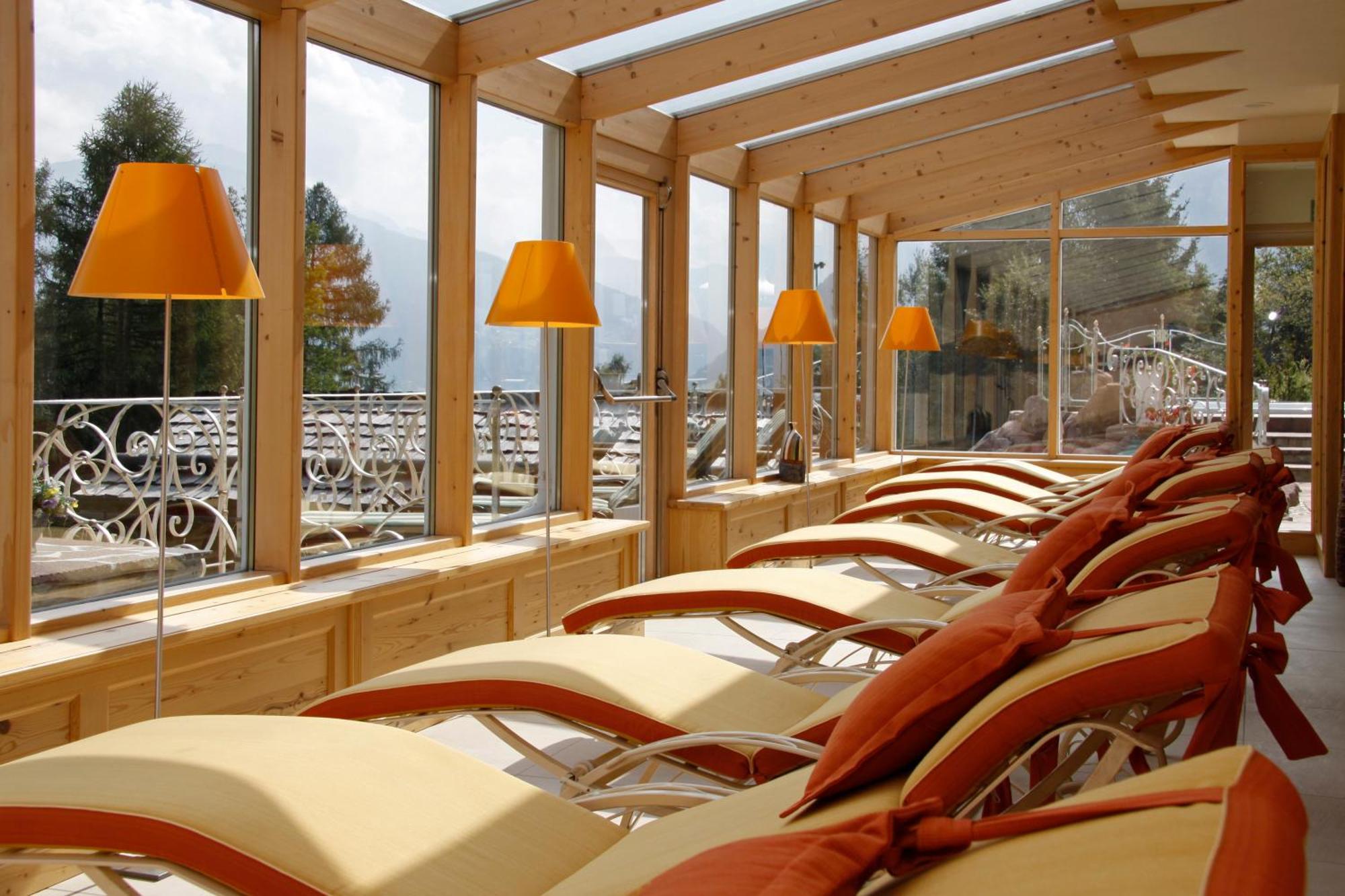 Hotel Albion Mountain Spa Resort Dolomites Ortisei Exterior photo