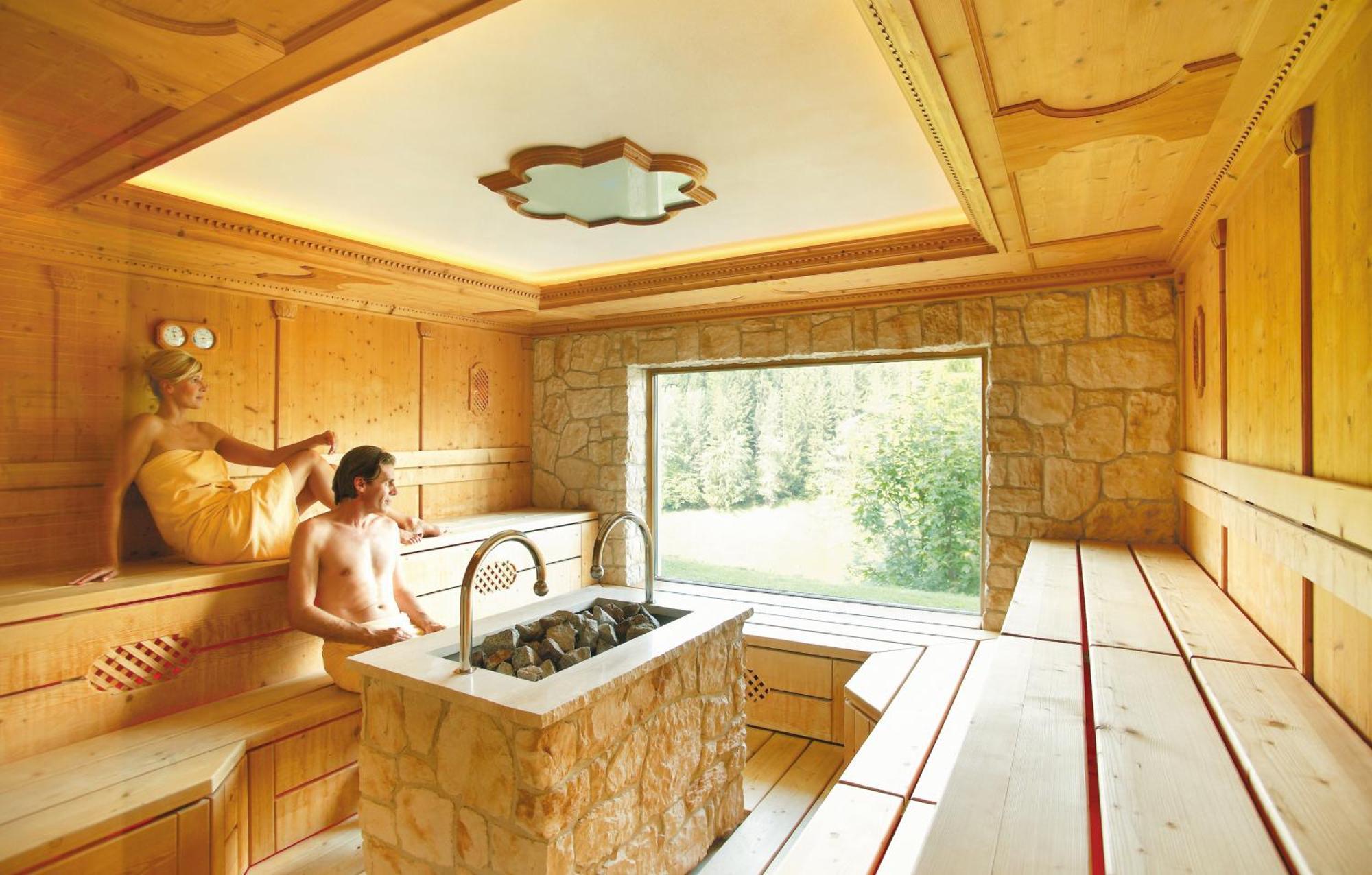 Hotel Albion Mountain Spa Resort Dolomites Ortisei Exterior photo