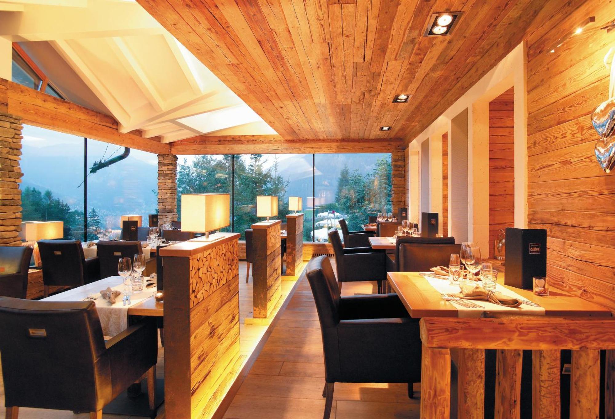 Hotel Albion Mountain Spa Resort Dolomites Ortisei Exterior photo